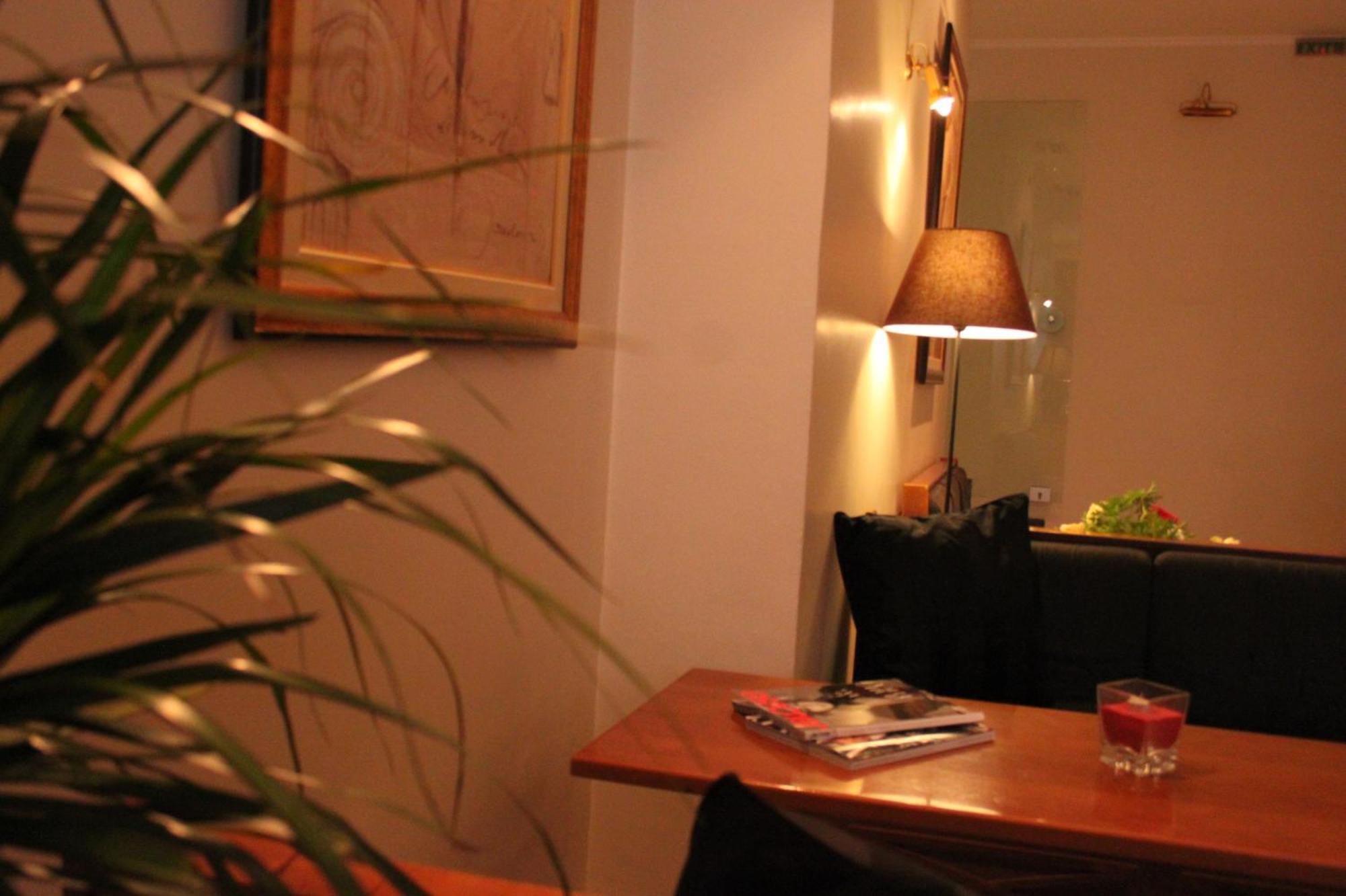 Achillion Hotel Atina Dış mekan fotoğraf
