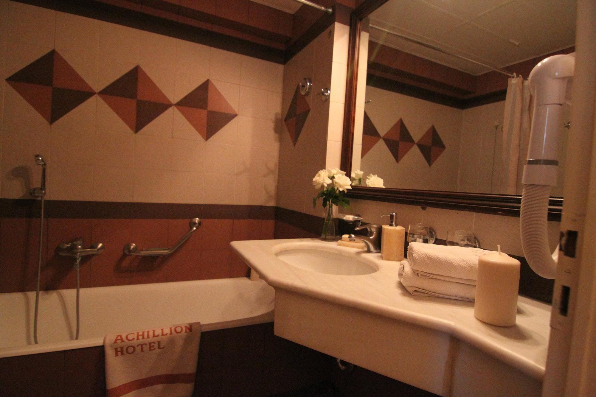 Achillion Hotel Atina Dış mekan fotoğraf
